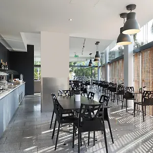 https://hotel-urban-brisbane.queenslandhotels.net