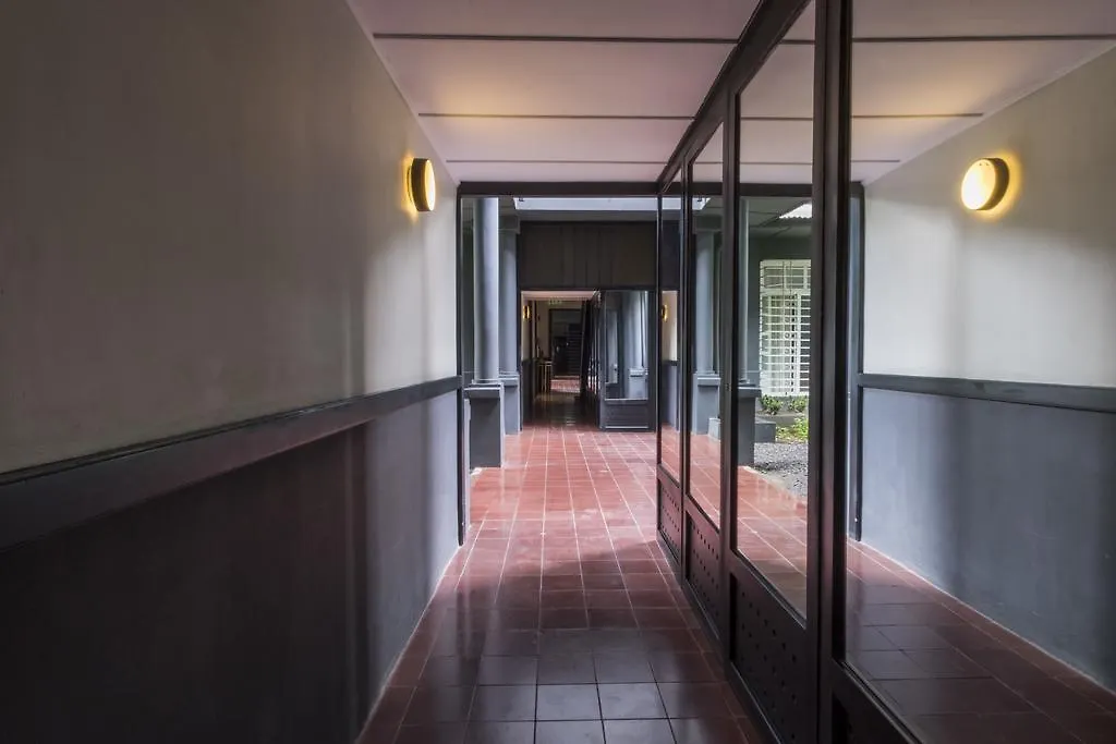 The Henry Hotel Manila Pasay