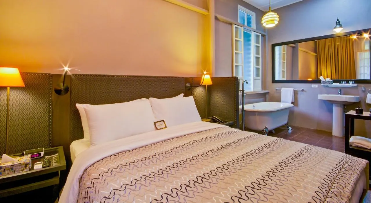 The Henry Hotel Manila Pasay