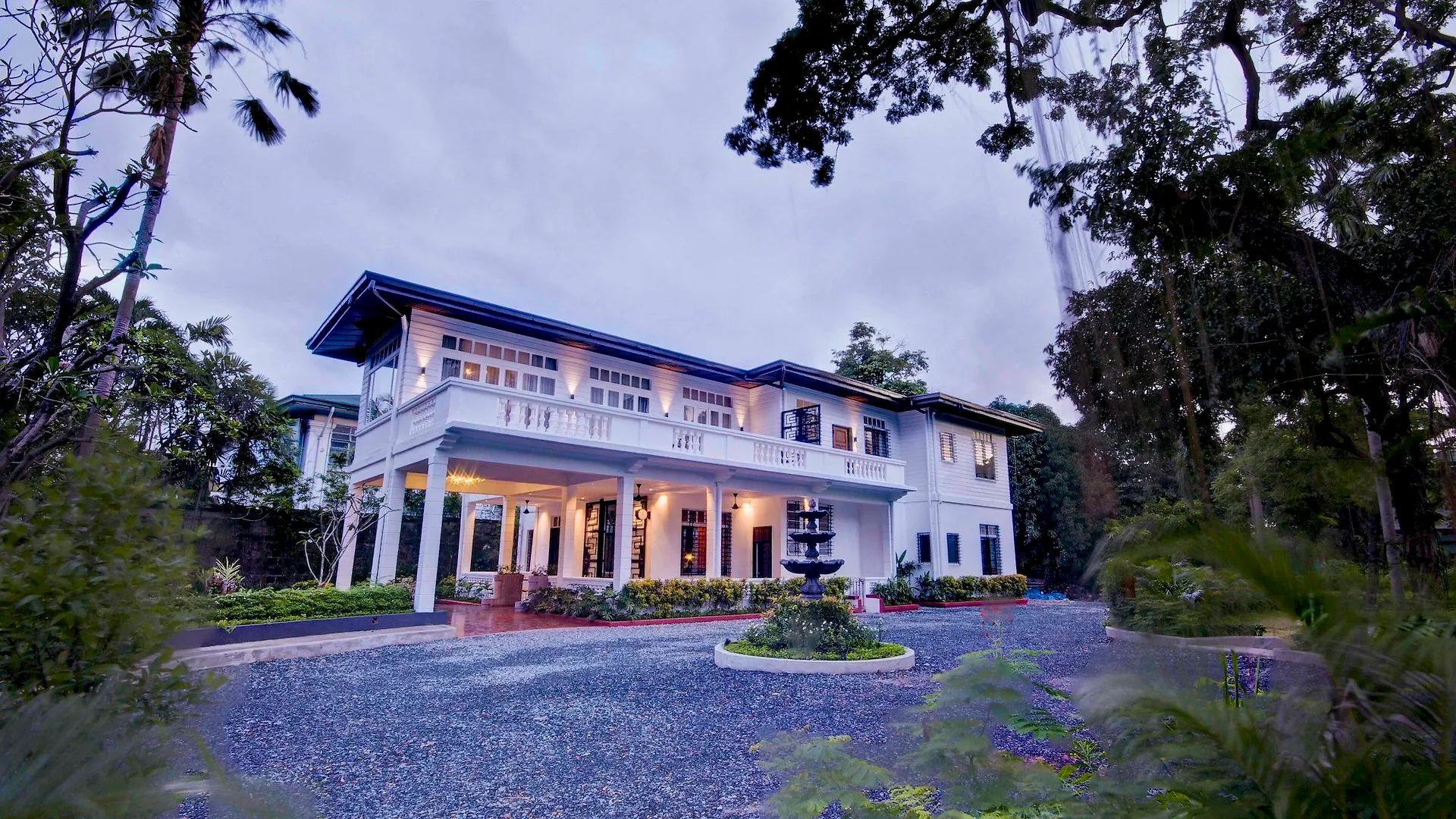 The Henry Hotel Manila Pasay